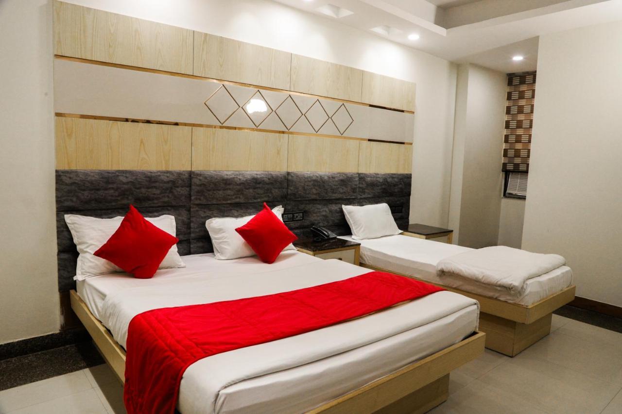 Hotel Vanson Villa - Near Connaught Place Neu-Delhi Exterior foto
