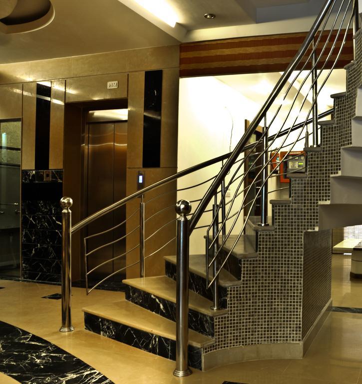 Hotel Vanson Villa - Near Connaught Place Neu-Delhi Exterior foto