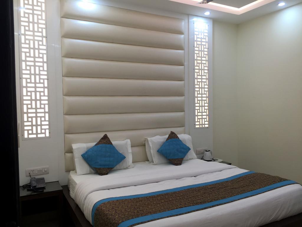 Hotel Vanson Villa - Near Connaught Place Neu-Delhi Exterior foto